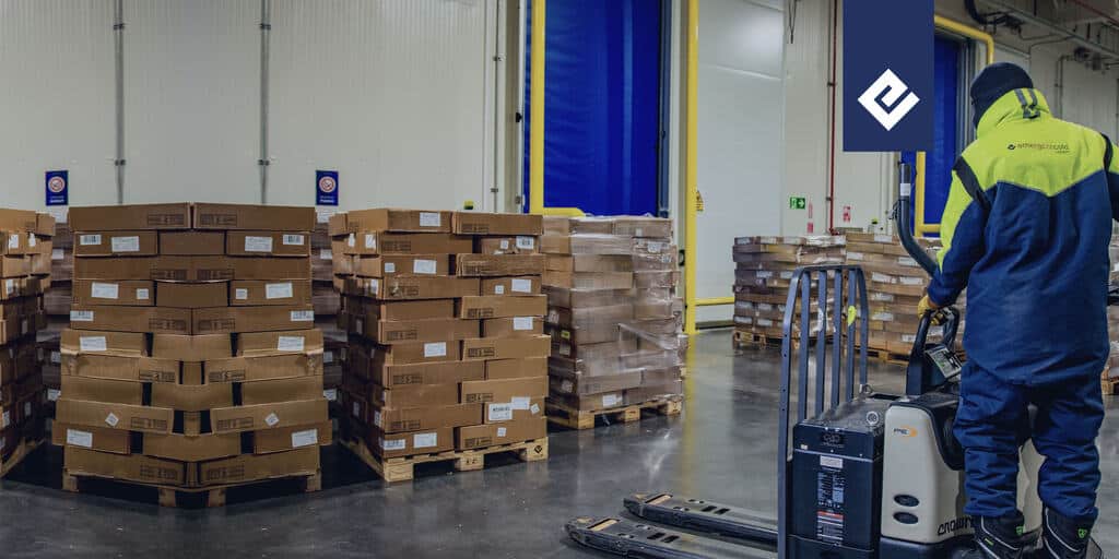 produtos armazenados representando o cross docking