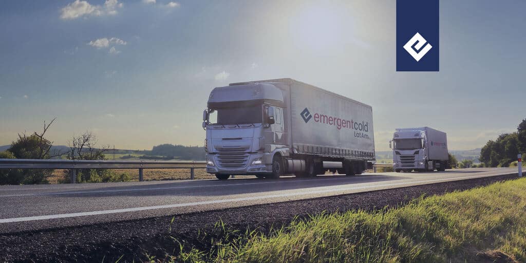 caminhões realizando transporte de carga, representando o FTL